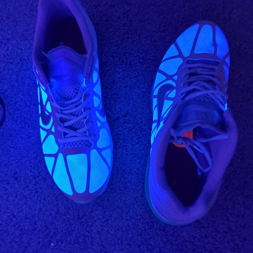Shoes - Picture 6 of 6